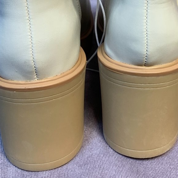 Universal Threads Katrina Boots in Off-White. - Picture 6 of 11